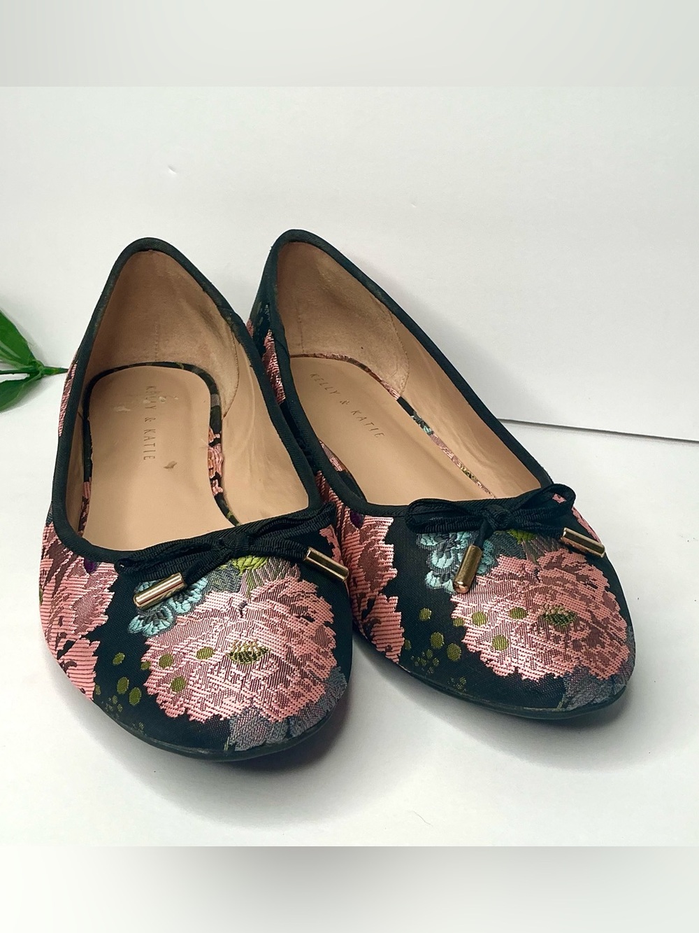 Kelly & Katie Floral Embroidered Ballet Flats Black Pink Jacquard 9.5 - Picture 3 of 5